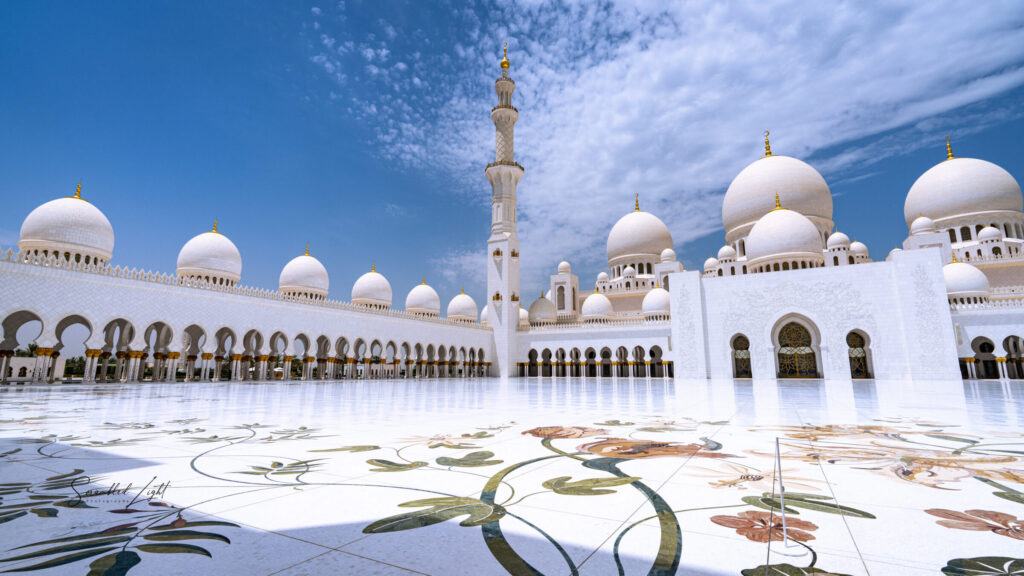 Sheikh zayed minarets clouds