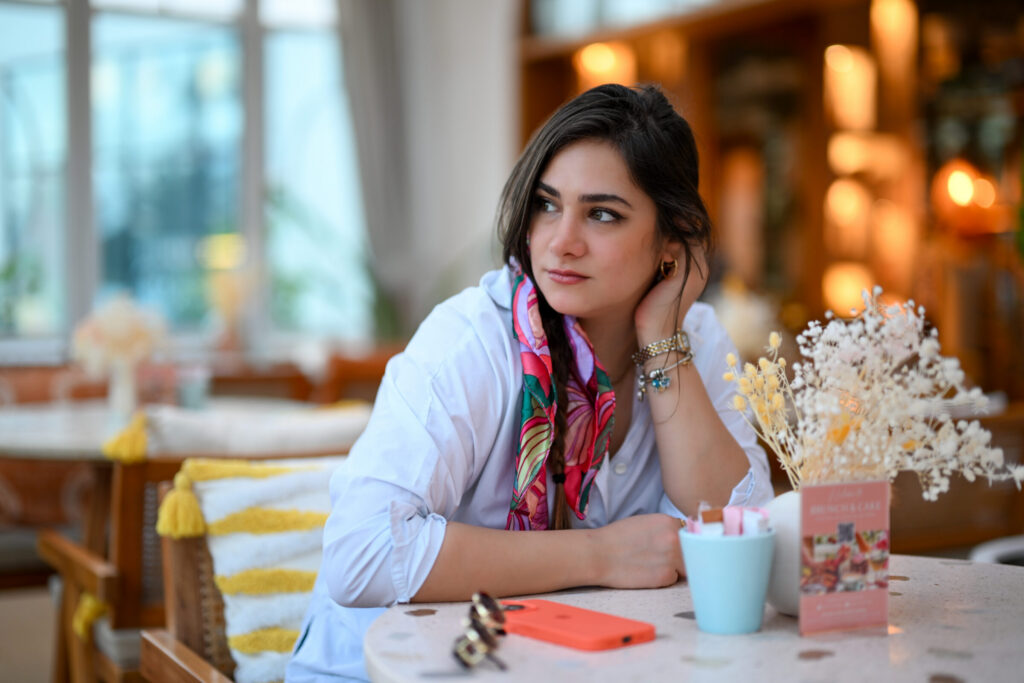 Cafe scarf contemplative